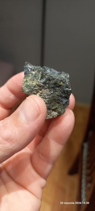 Minerały skamieniałości antymonit