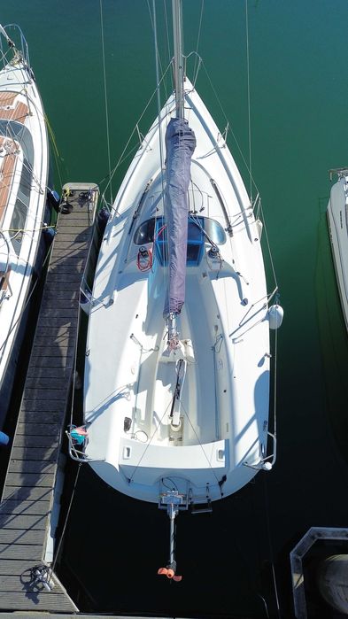 Veleiro Jeanneau One Design 24 – Equipado e Pronto a Navegar!