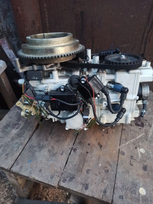 Капот  к лодочному мотору