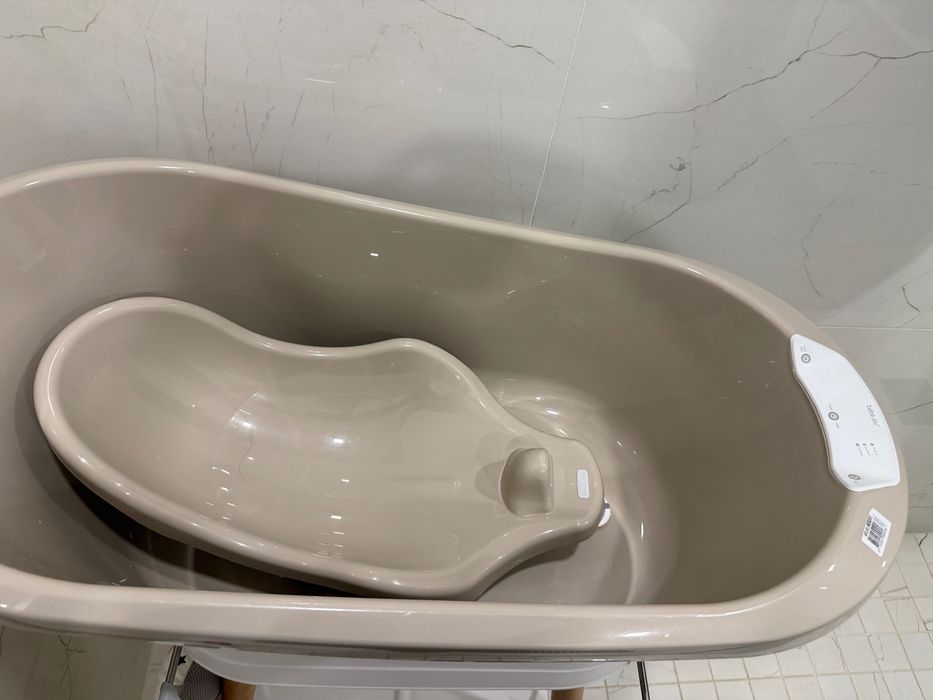 Banheira com termômetro