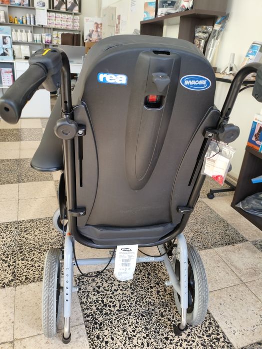 Cadeira rea clematis Invacare nova