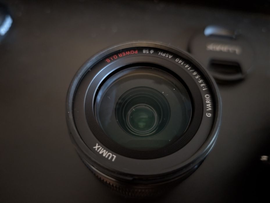 Panasonic Lumix GH5 Body  + 2 АКБ