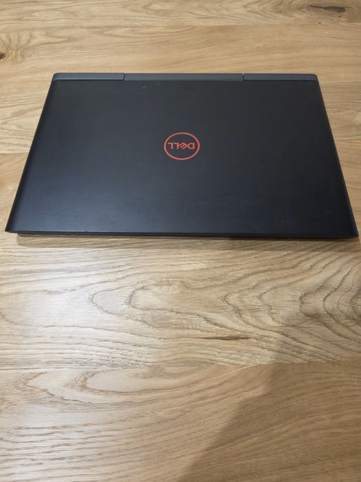 Dell Inspiron 7577 , intel i7 , 16 Ram , dysk 1 TB , karta  4 GB