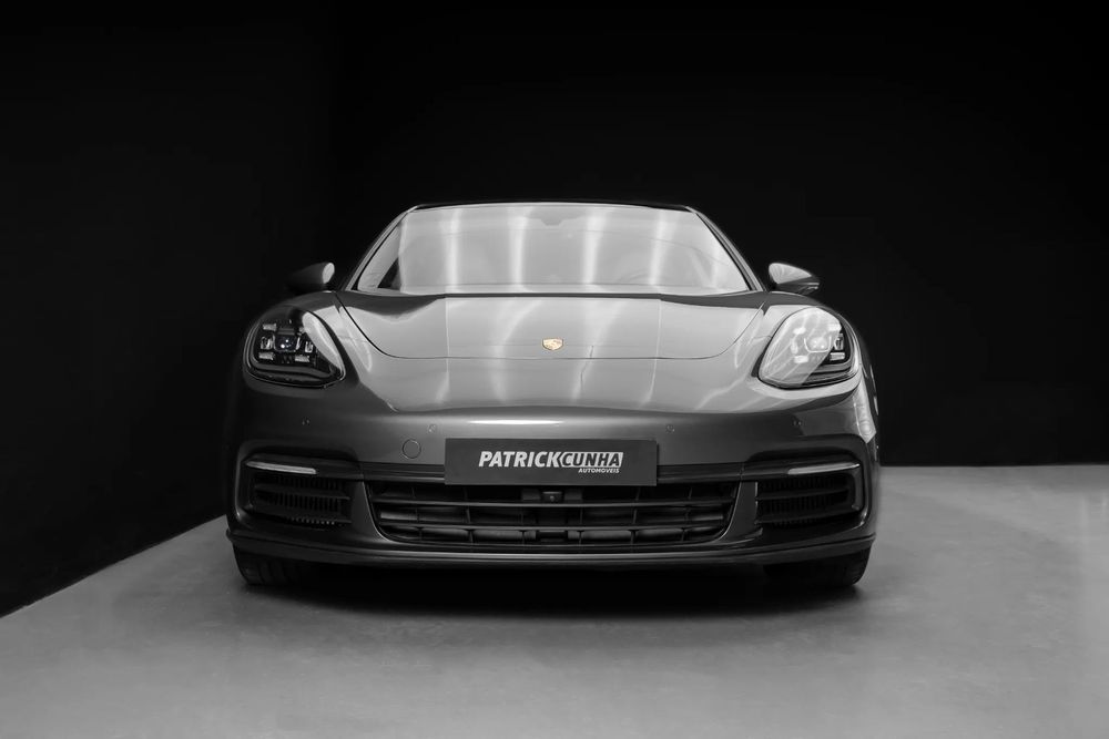 Porsche Panamera Sport Turismo 4 E-Hybrid
