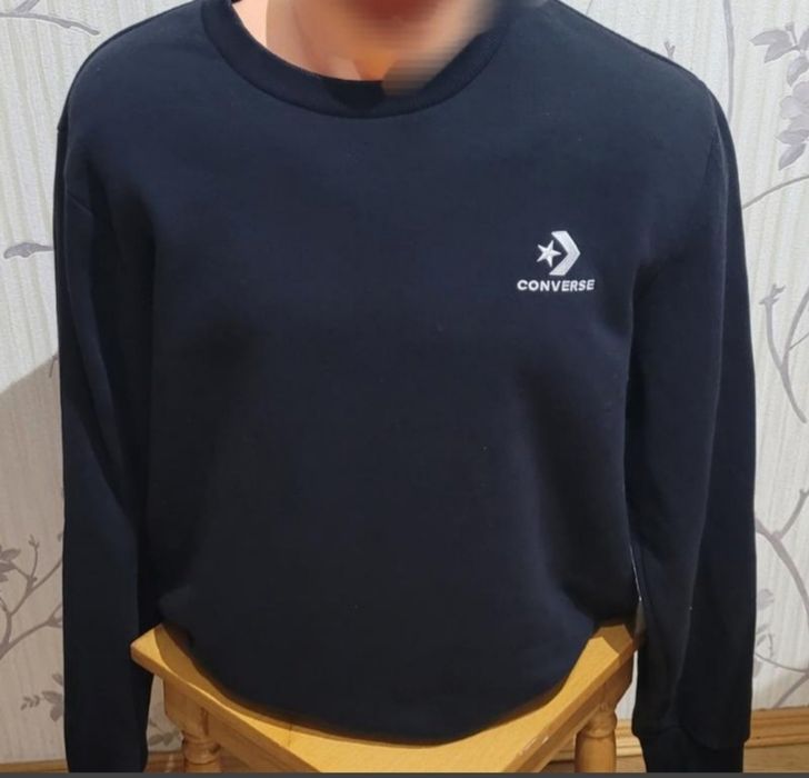 Светр Converse. L.