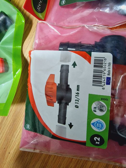 Caixa ferramenta e ligação tubos jardim