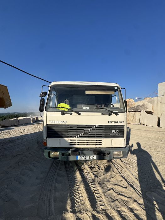 Volvo fl10 basculante
