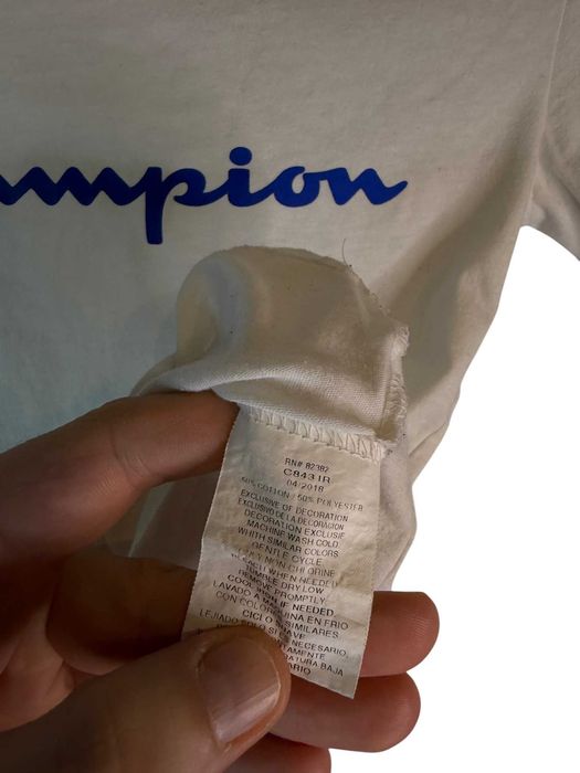 Koszulka damska champion z dużym logiem m