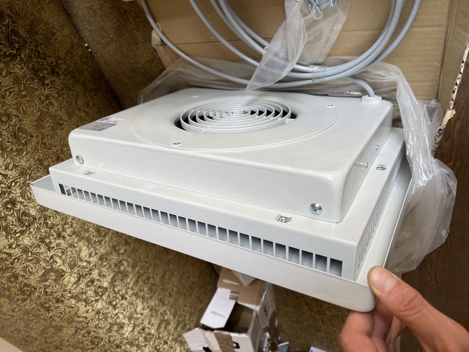 Ветилятор потолочный Rittal