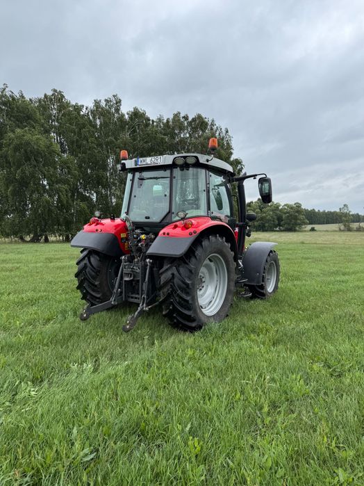 Massey Ferguson 5709S