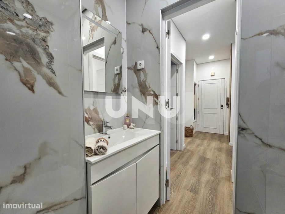 Apartamento T2 - Totalmente Renovado