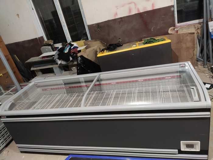 Морозильна вітрина камера AHT Miami 210 ECO Black. Розсрочка!