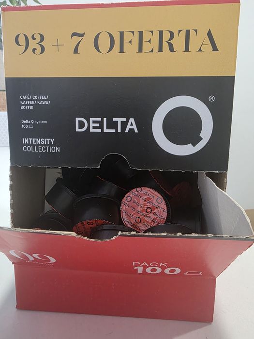Máquina de Café Delta Q Branca – Como Nova + Oferta de Cápsulas
