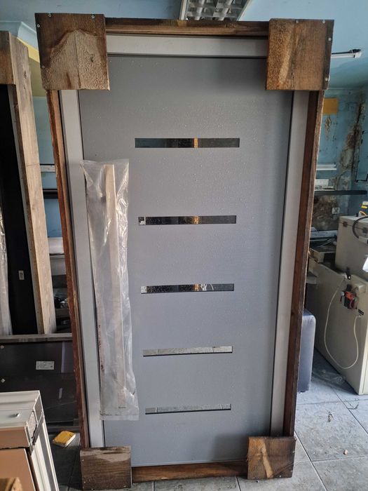 drzwi aluminiowe wejsciowe szare ral 7001 mat