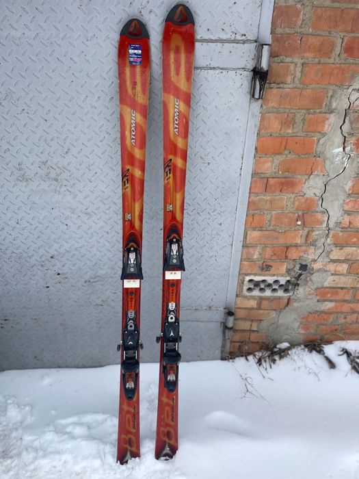 Продам гірські лижі Atomic Beta Ride  з кріпленнями