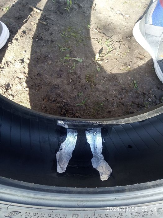 Резина. Колесо. Покришка 215*60*r17. 2018 року