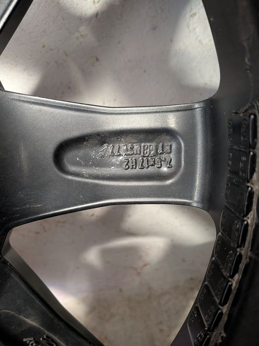 Alufelgi koła zimowe  5x114,3  225/65R17 Nokian