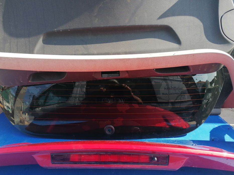 Clio IV todas as peças da tampa da mala