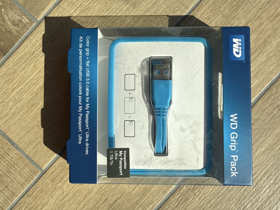 WD Grip Pack kieszeń etui na dysk twardy My Passport Ultra niebieski