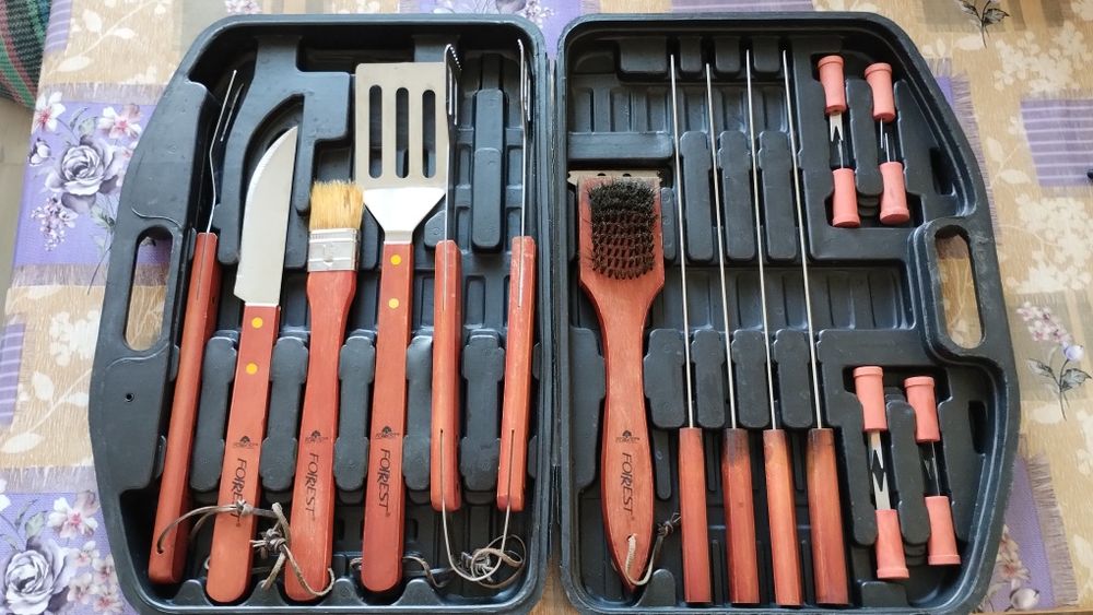 Набір шампурів в кейсі