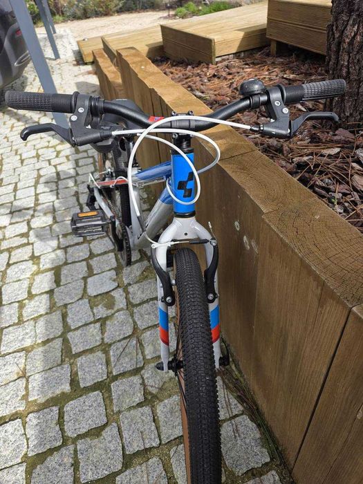Bicicleta Criança CUBE