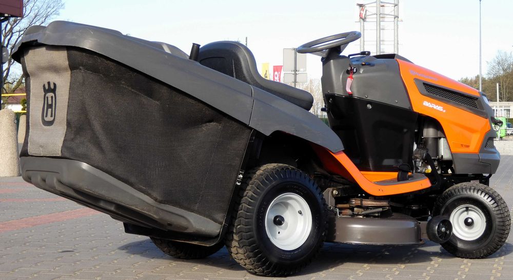 Traktorek kosiarka Husqvarna TC139T B&S 2 Cylindry (230405.6) - Baras