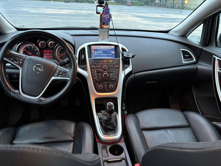 Opel  Astra  165KM