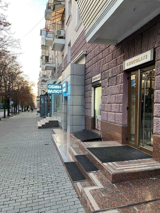 Сдам помещение на Яворницкого Центр на красной линии
