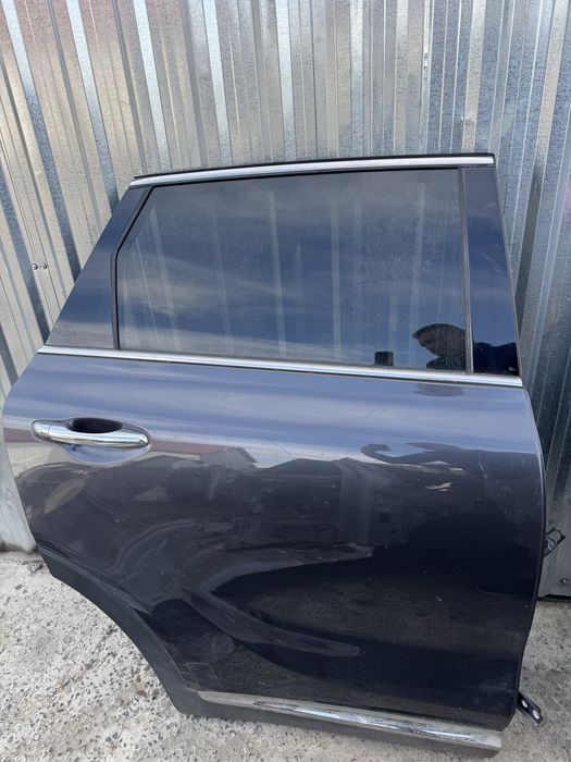 Дверка Двери Кіа Соренто 3 Kia Sorento 3 UM Запчастини