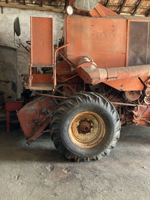 Ceifeira debulhadora Laverda M120