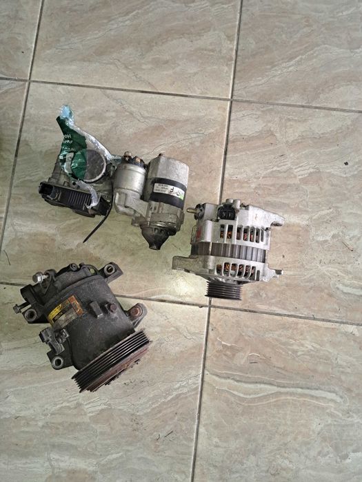 Części Nissan Almera Tino