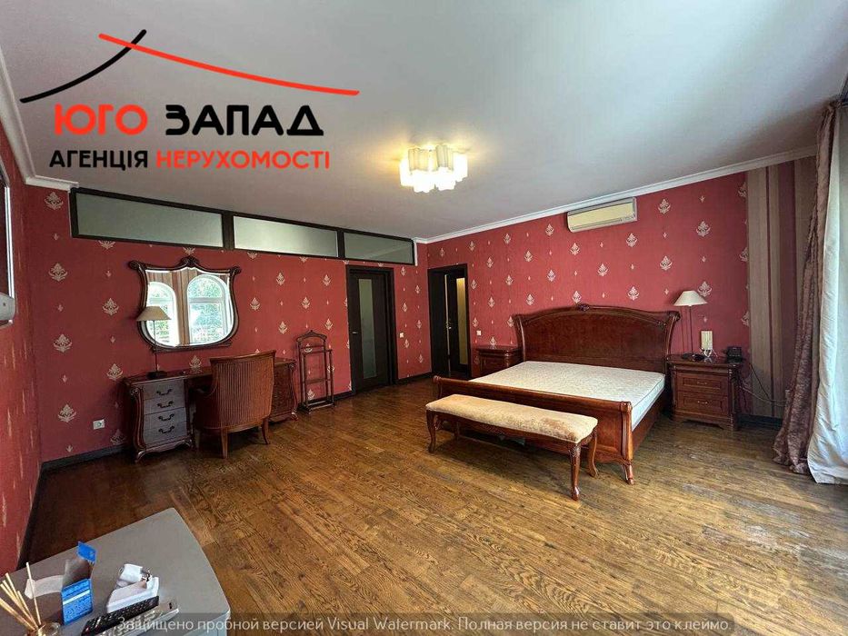 Продам красивый дом на две семьи  в 5 минутах от "Золотого Берега"
