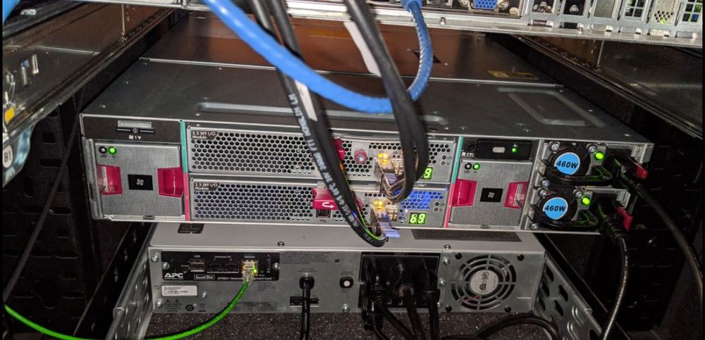 HP Дискова полка D3700 QW967A SAS3 12Gb СЗД Raid HPE P441 Оренда