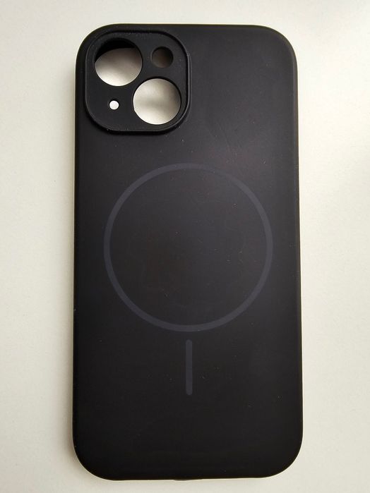 Чохли на iPhone 15