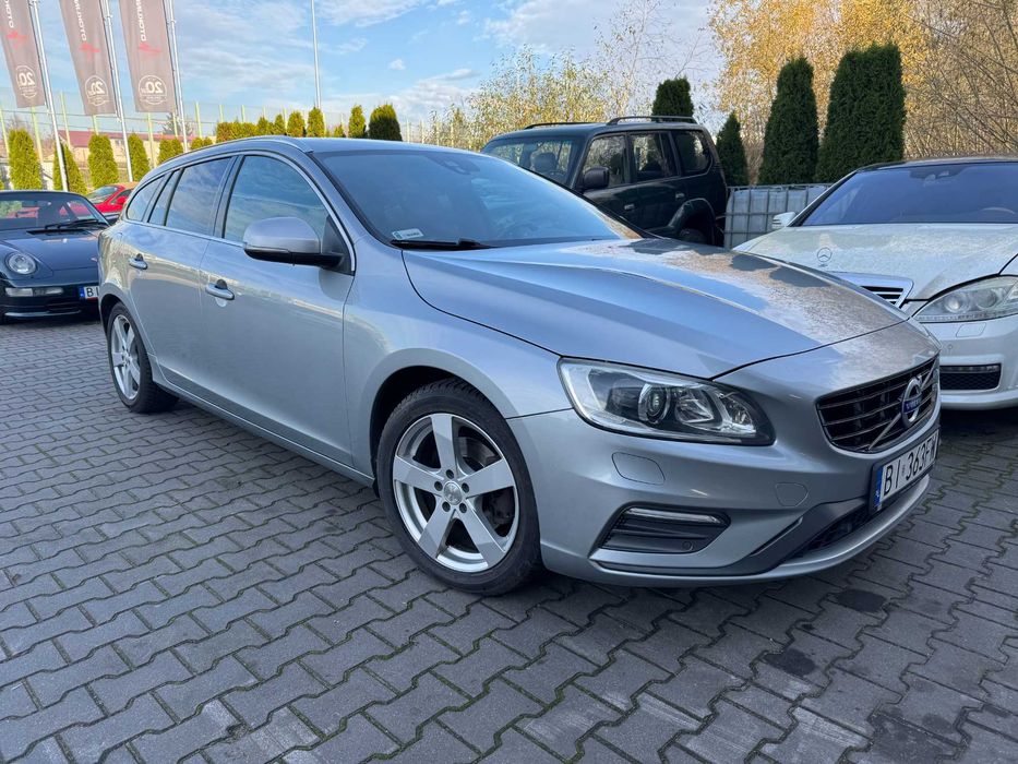 Volvo V60 (2016) R-Design D4, 200KM, Polestar