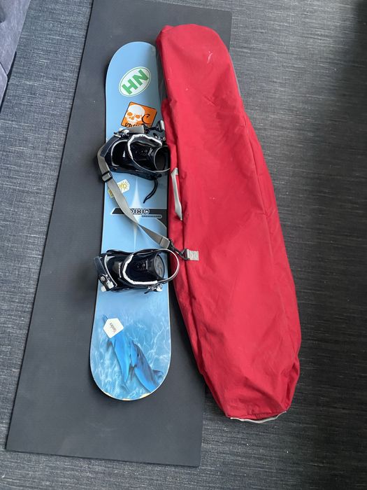 Сноуборд Trixie snowboard 138 см + чохол Burton