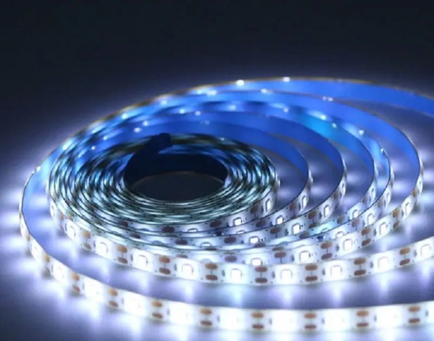 Світлодіодна стрічка з датчиком руху INSPIRE LED USB 5V 12W 6000К