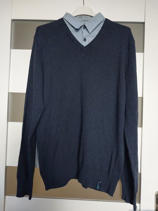 Granatowy sweter cropp