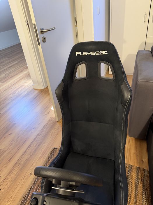 Conjunto cadeira playseat e volante logitech g29
