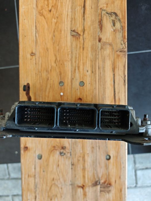 Centralina BOSCH EDC16CP33 0281015781 RENAULT