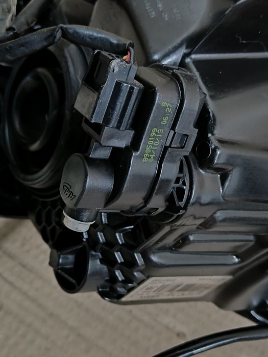 Фара Nissan Note Оригинал