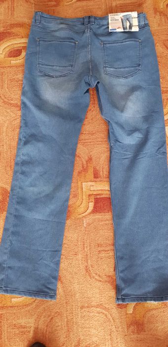 Spodnie męskie jeansy