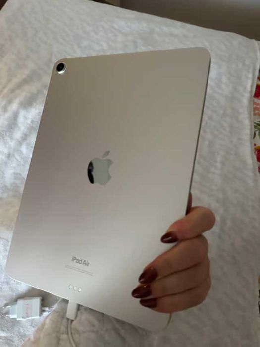 iPad Air 5 (2022, M1 series) + Acessórios