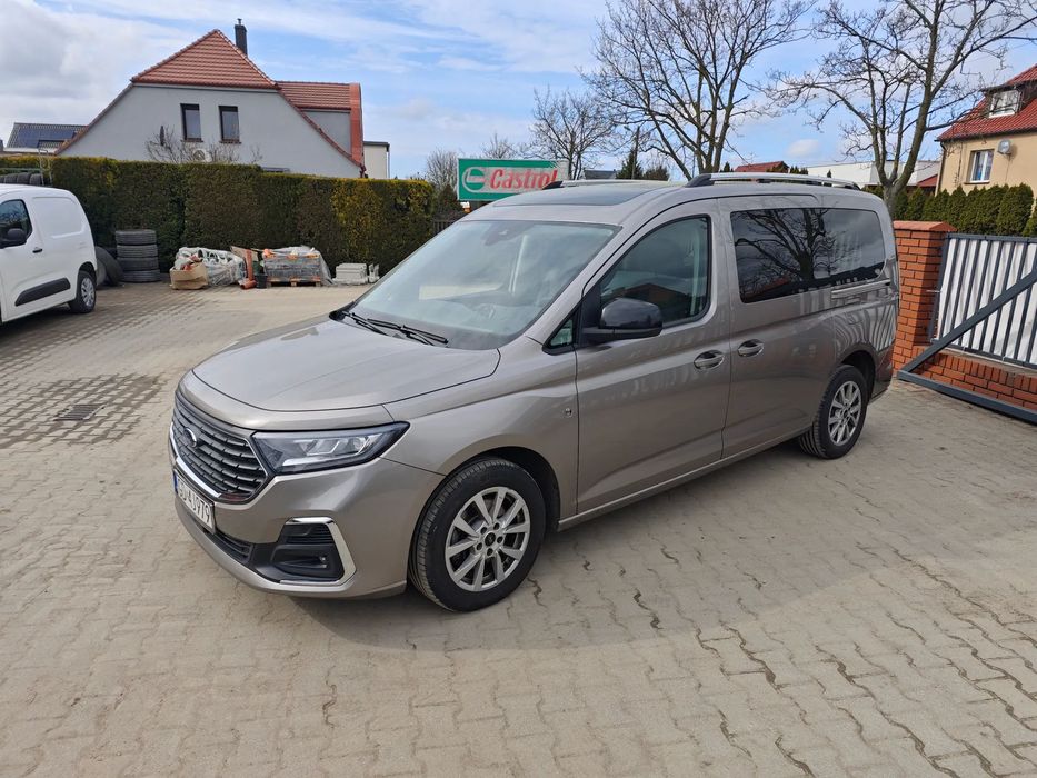 Ford Tourneo Connect 2.0 /122 aut. Titanium  7-osób  salonPL  FV23%