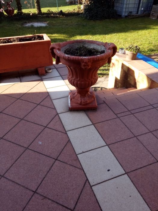 Donice  betonowe ogrodowe.