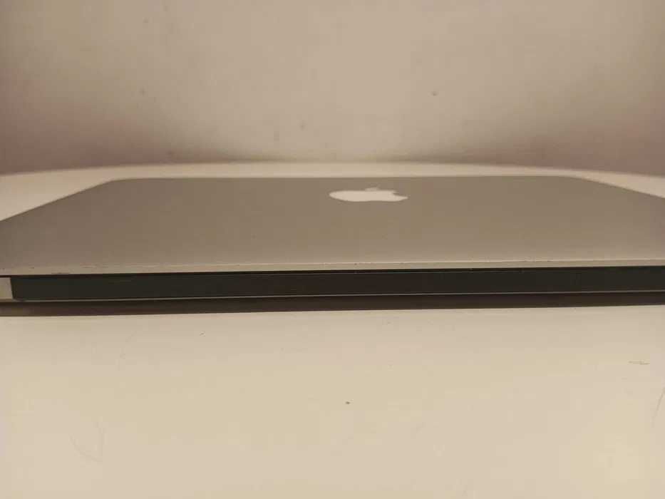 MacBook Pro 16 GB RAM 512 GB Intel Core i7 Retina 13 cali
