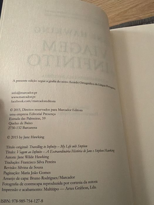 Livro viagem ao infinito -Jane Hawking