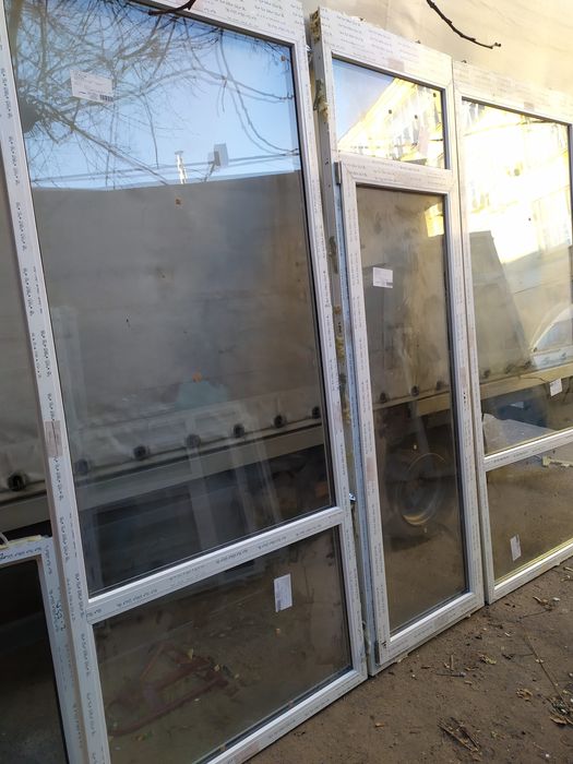 Окна панорамные  ширина от2,80до 30 м,высота 255 см