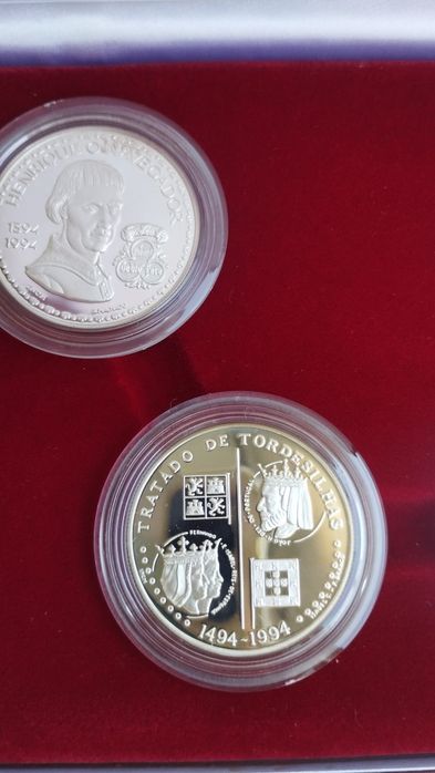 Coleção de moedas em Prata dos descobrimentos Portugueses 1994 Caixa original comEstojo Garantia e Livro Não envio por correio entreg em mão em Lisboa