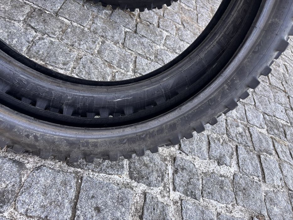 Pneus maxxis enduro